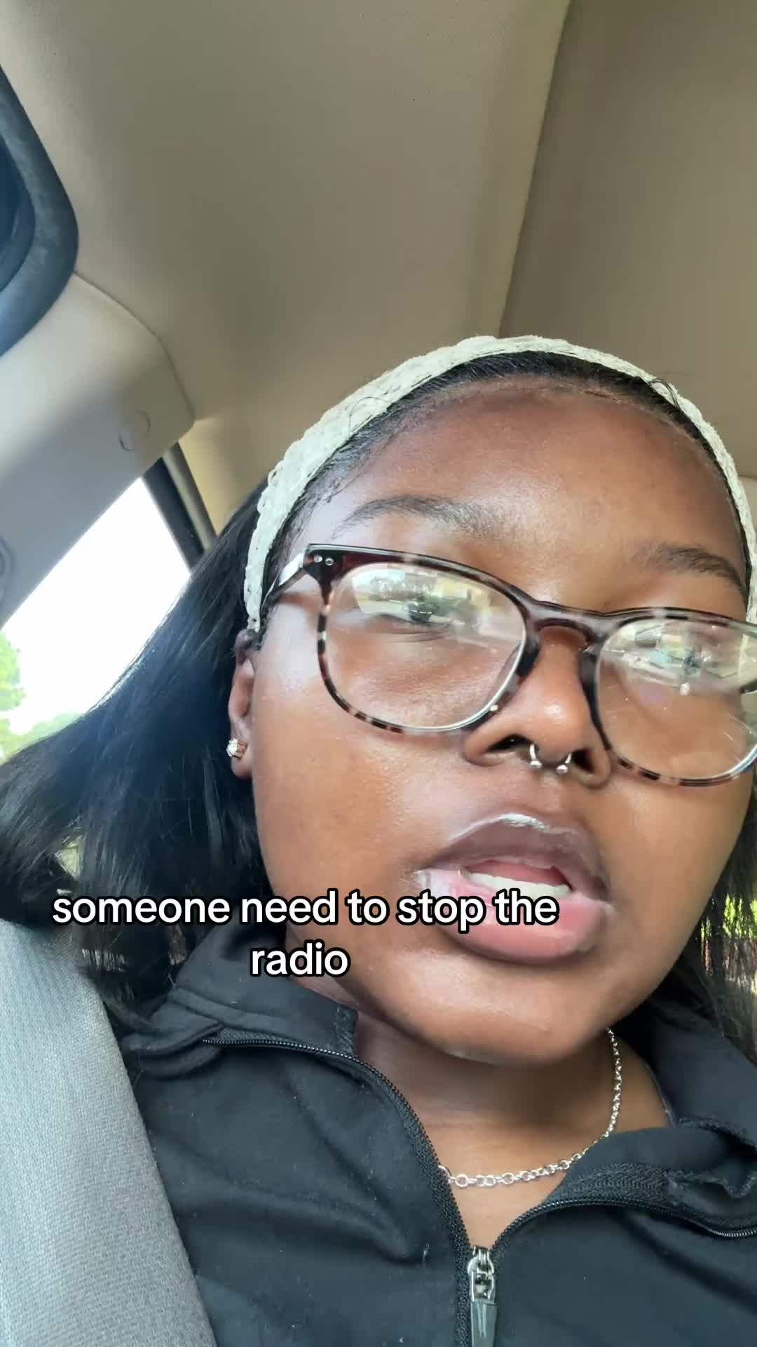 @sia.com