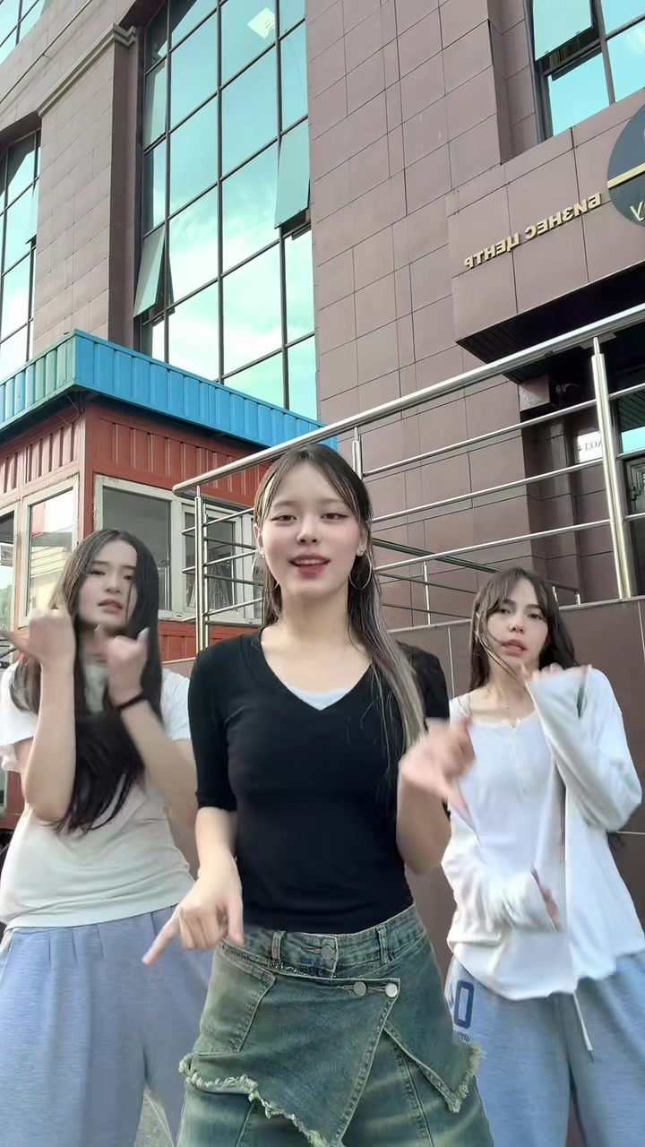 @Sana