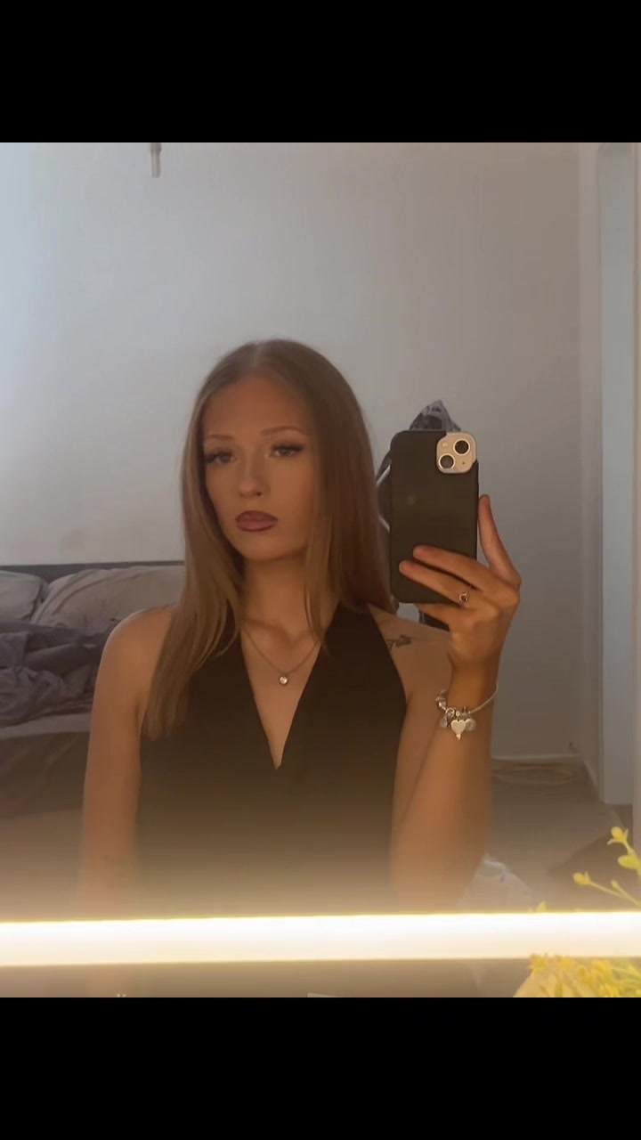 @I V Y 🫧