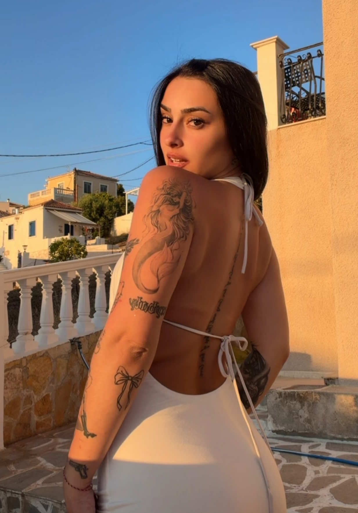 @Χρύσα🦋