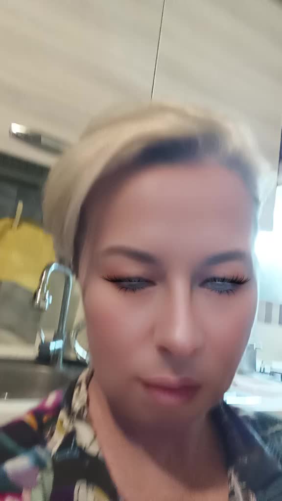 @Olena Gorbach
