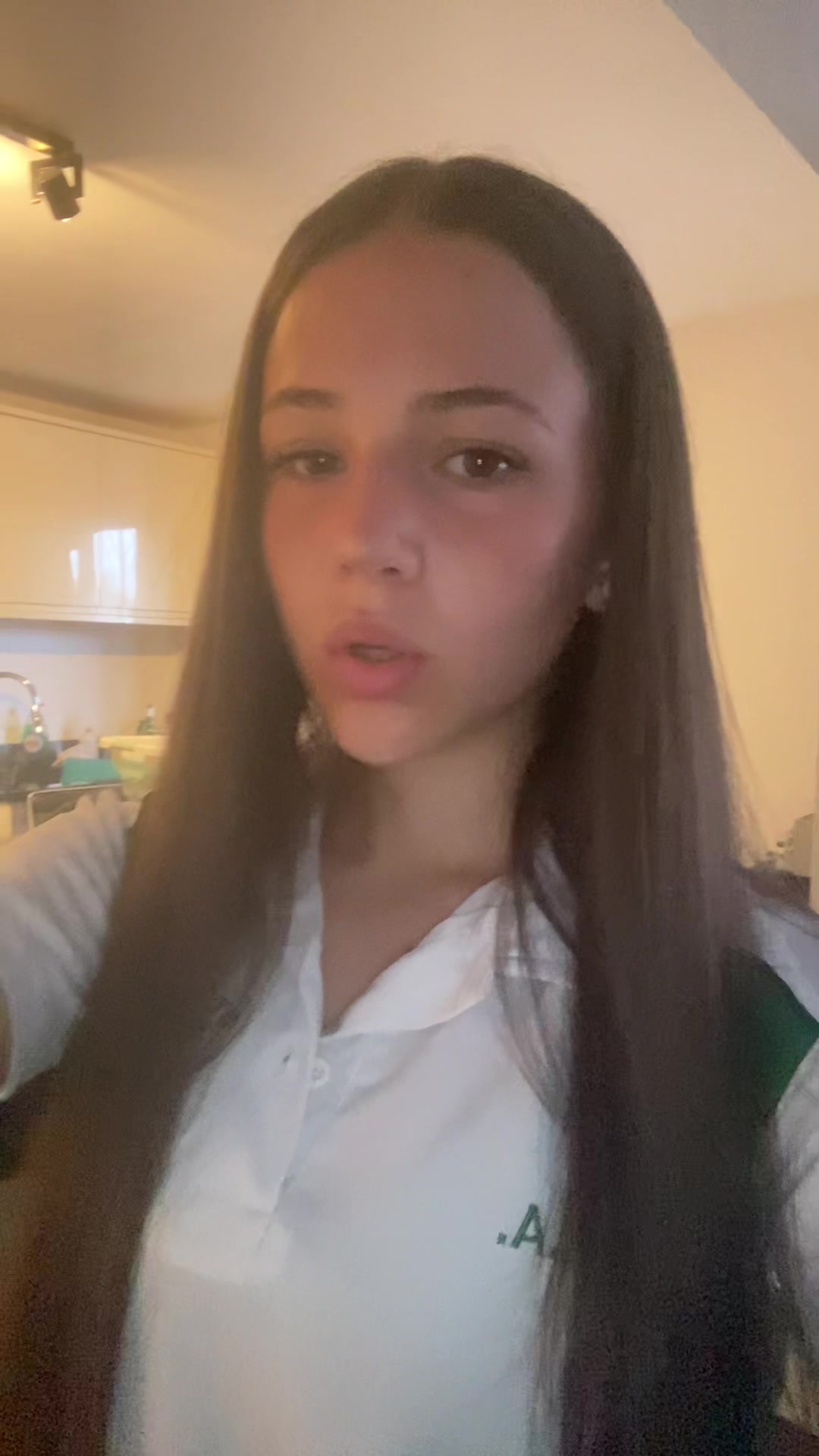 @✦𝐸𝑚𝑒𝑙𝑖𝑒 🐞