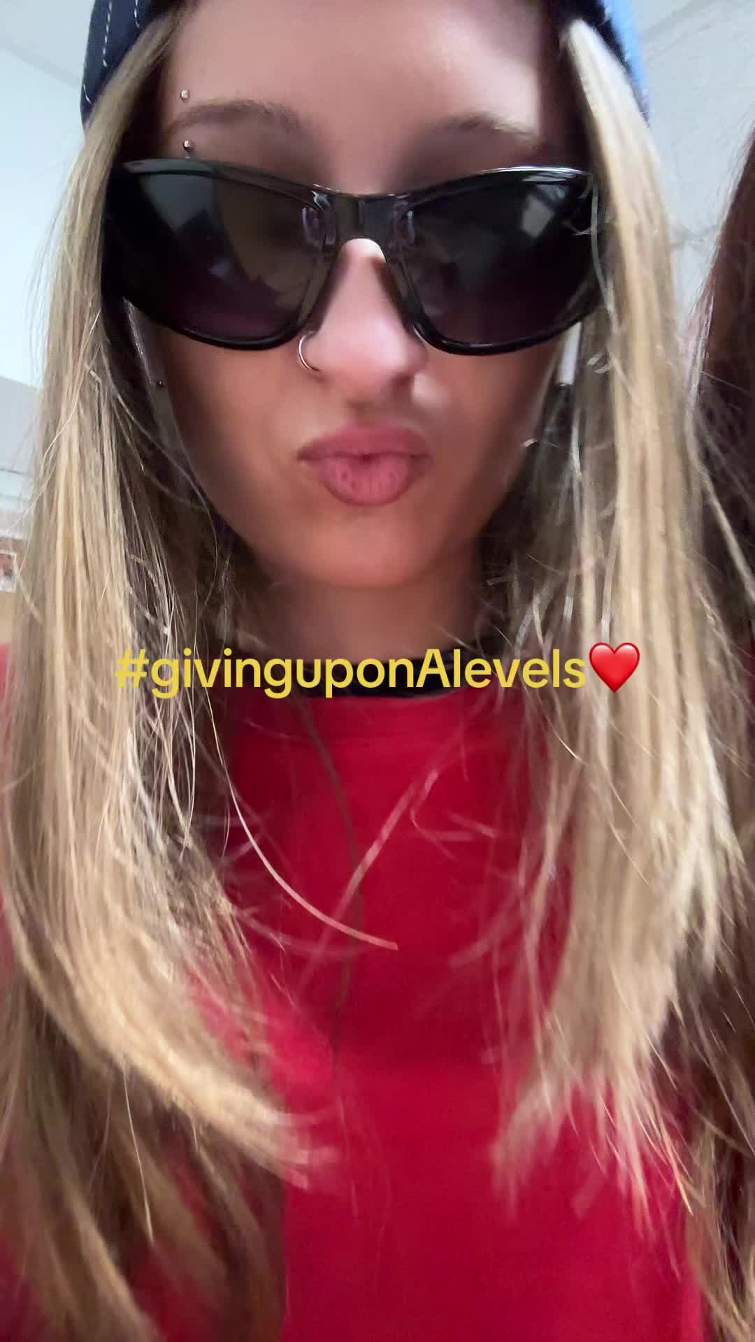 @miajameszoyalivymaya