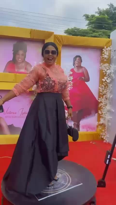 @virtuous babes