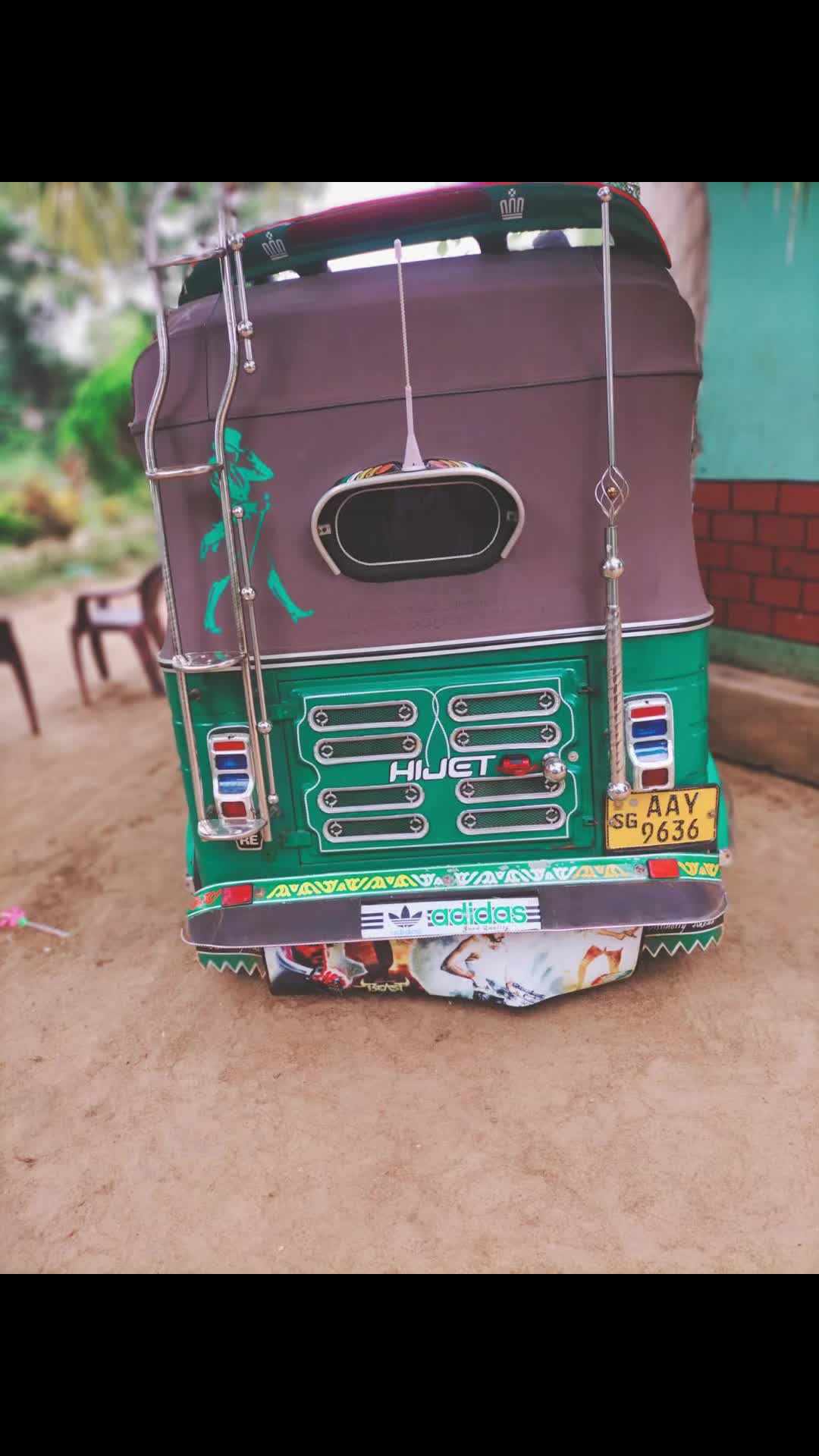 @ஈழத் 🤨 தமிழன்