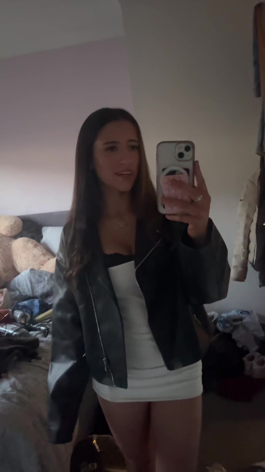 @𝐋𝐚𝐨𝐢𝐬𝐞 𝐃𝐚𝐯𝐢𝐬