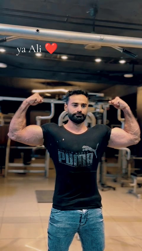 @Broly omii strong body