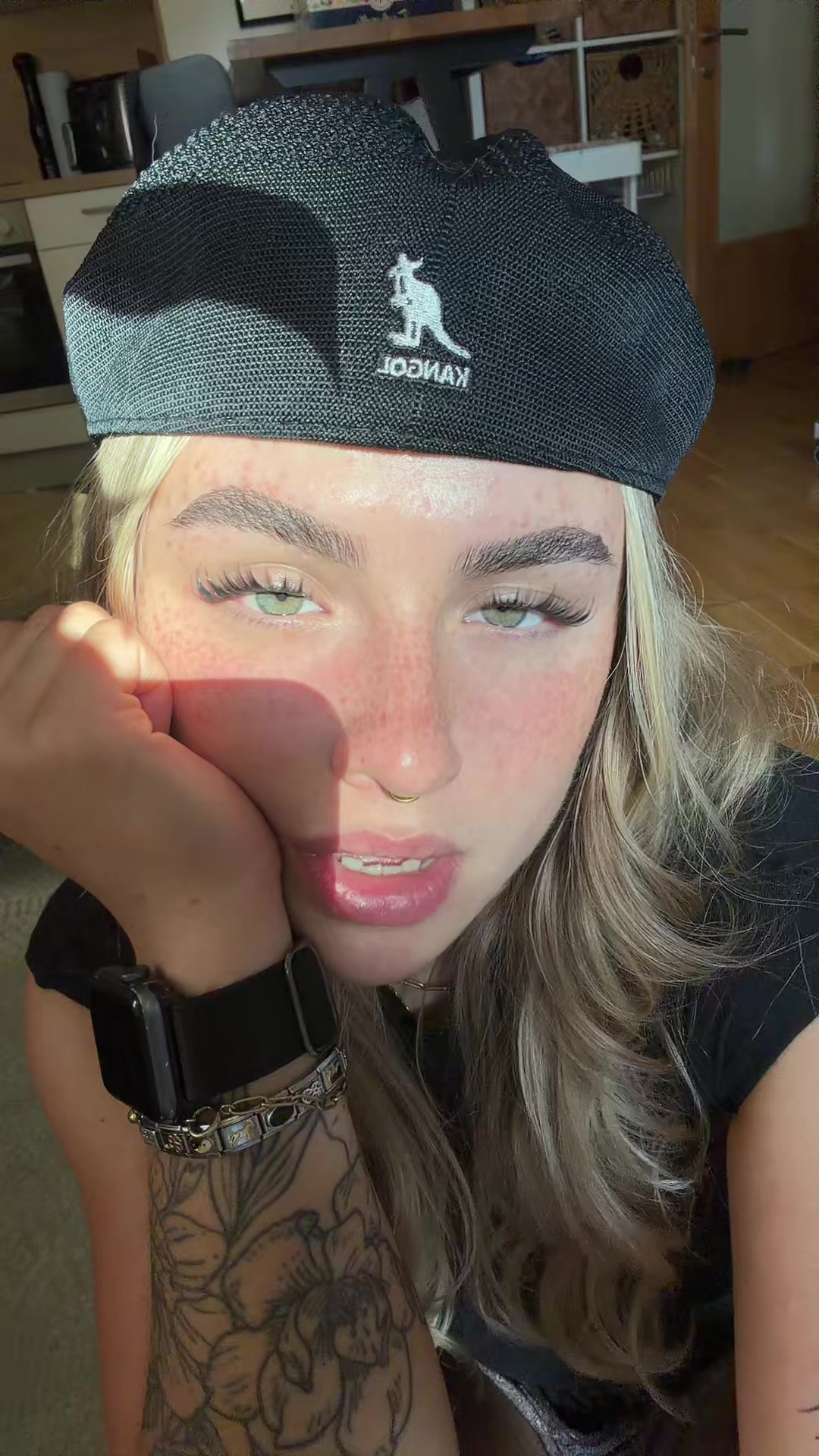 @Lara🖤