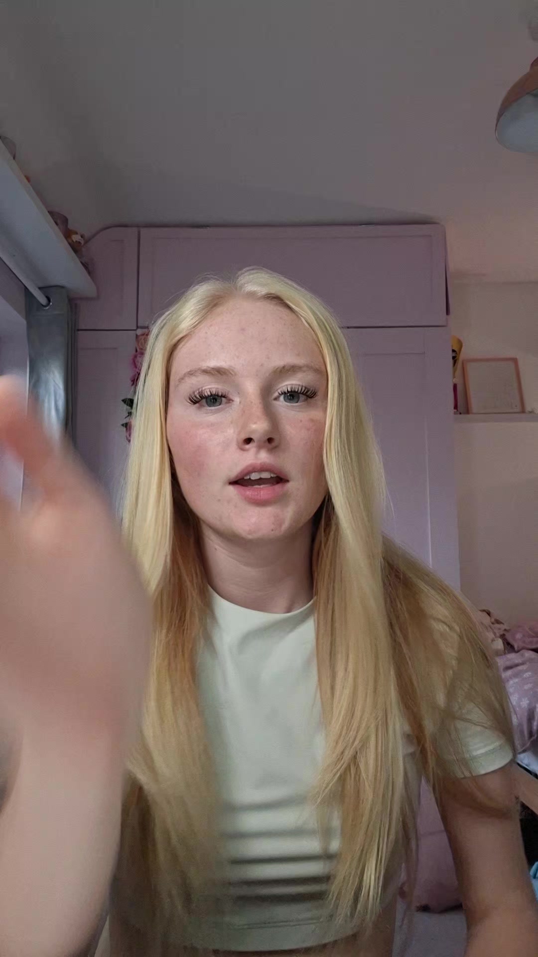 @AnnieLee
