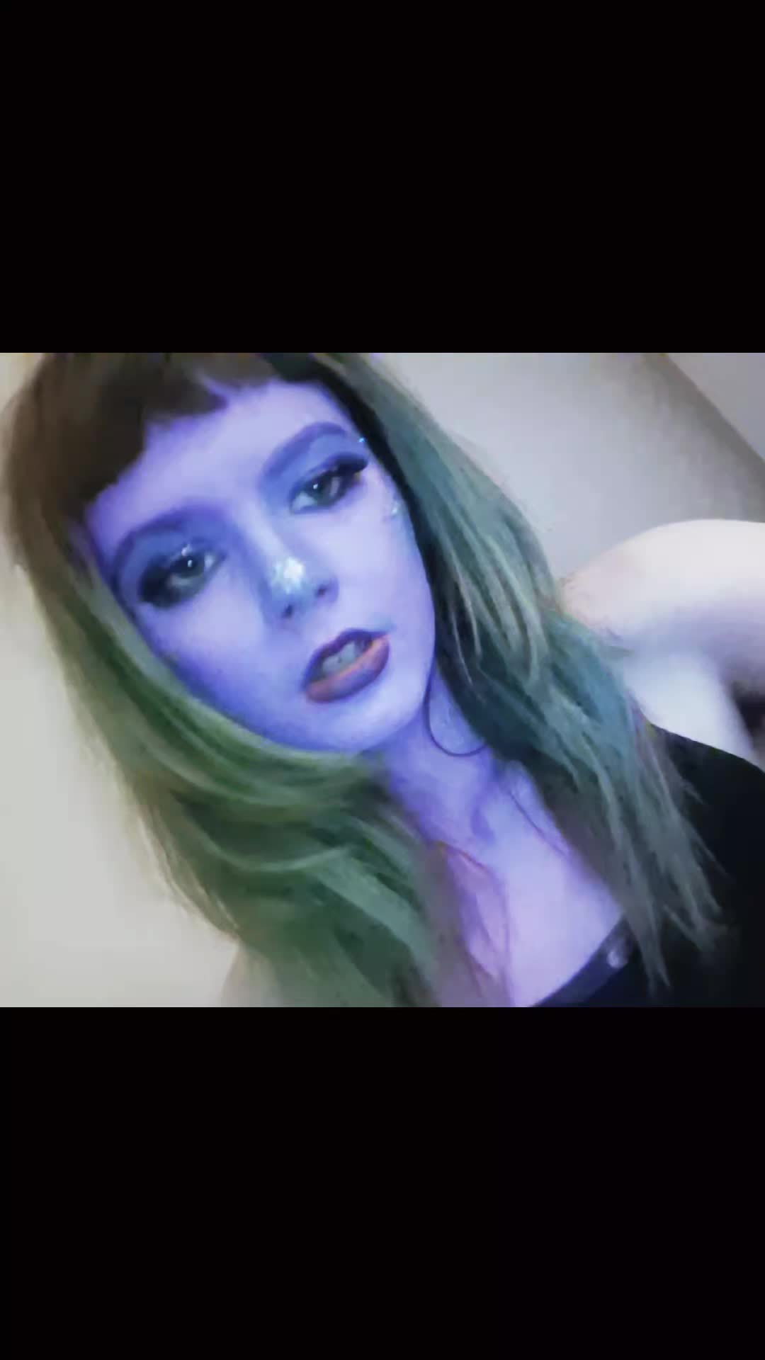 @𝔼𝕝𝕝𝕚𝕖