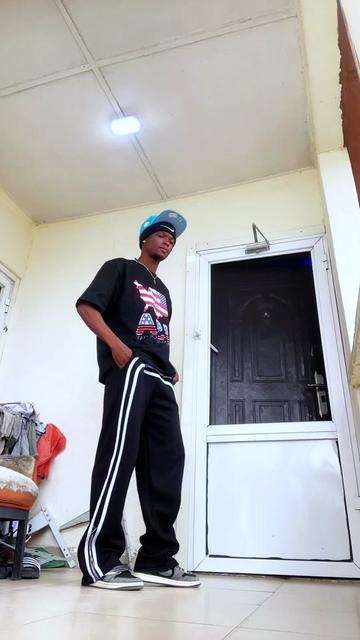 @JØEBØYY๐ฌ๐ง