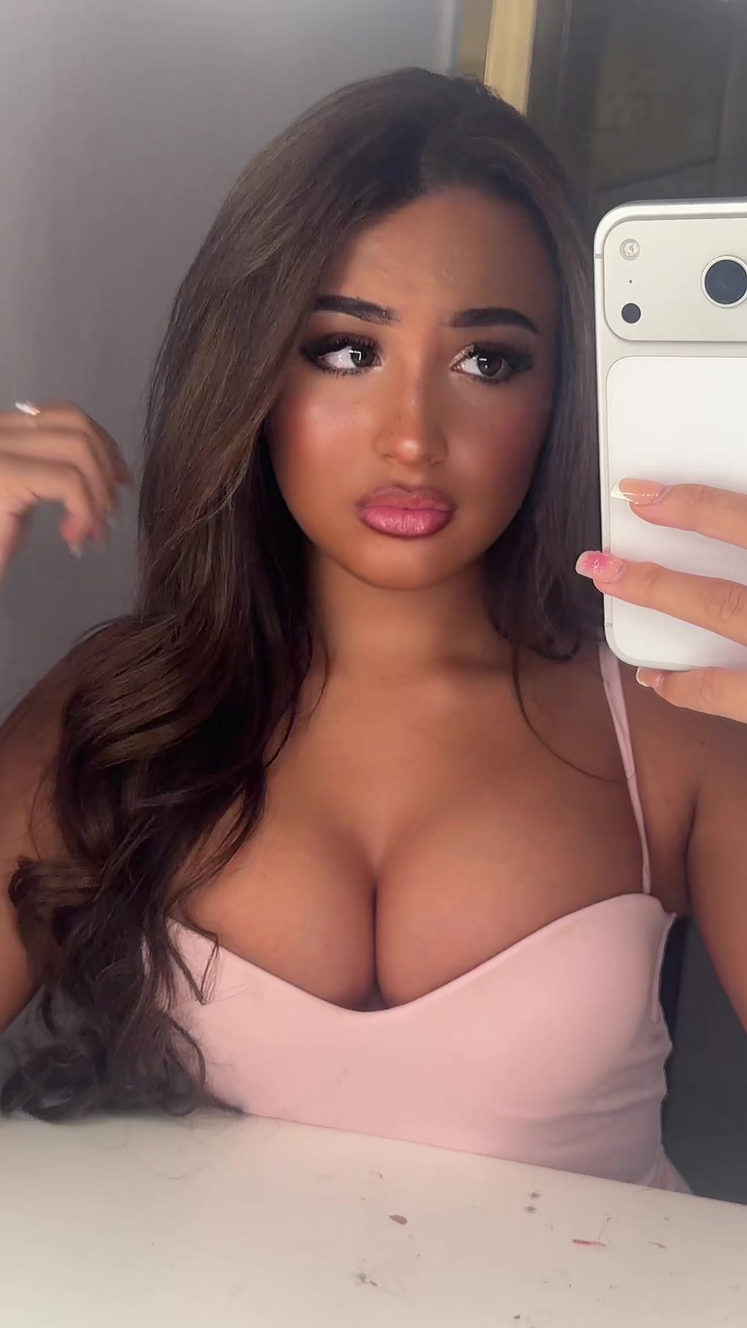 @avamackiee