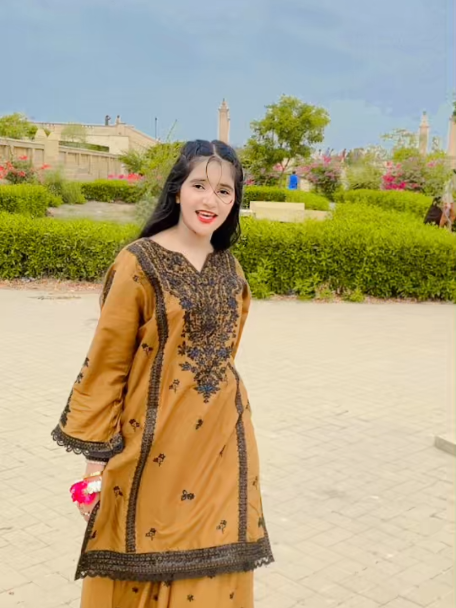 @Abbasi_girl302