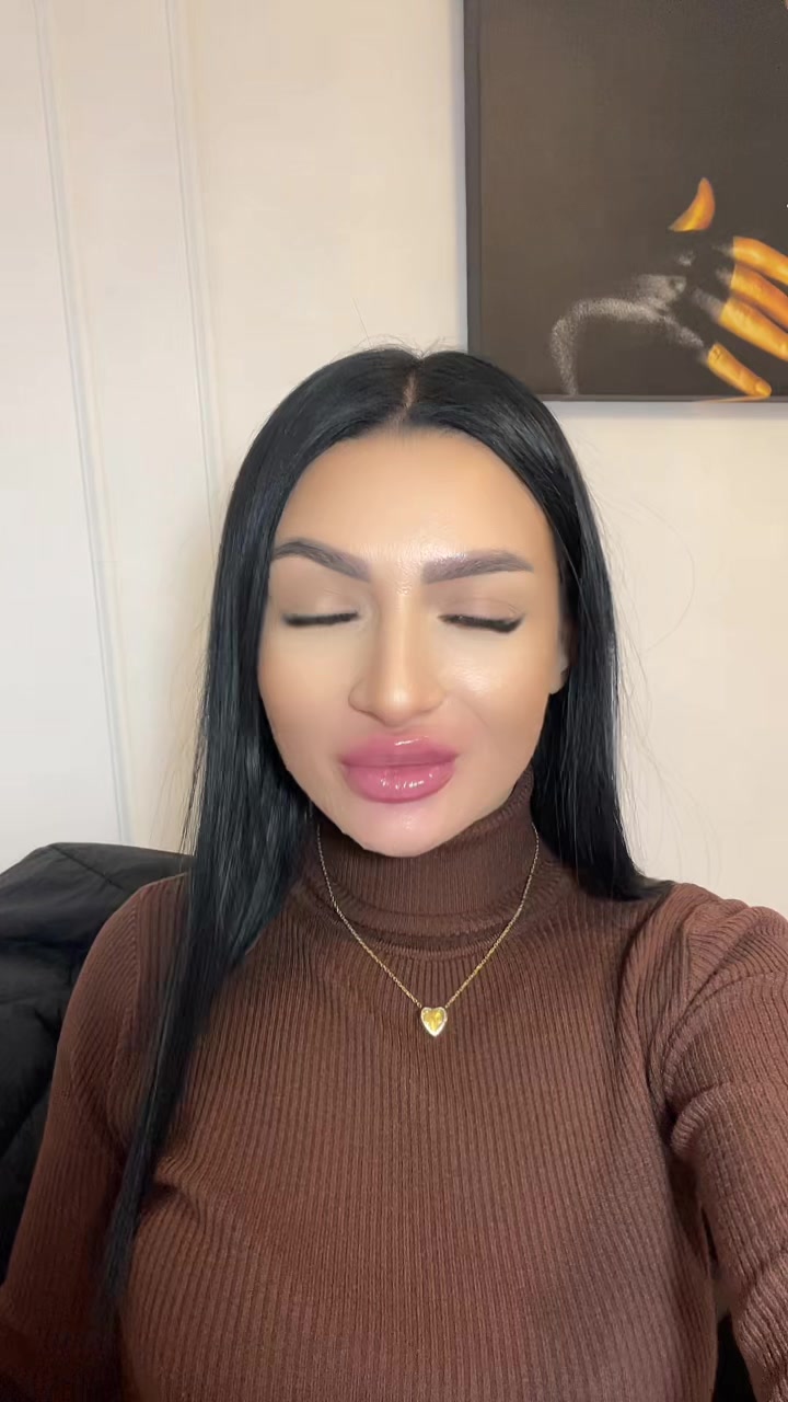 @𝒜𝓁𝒾🧸