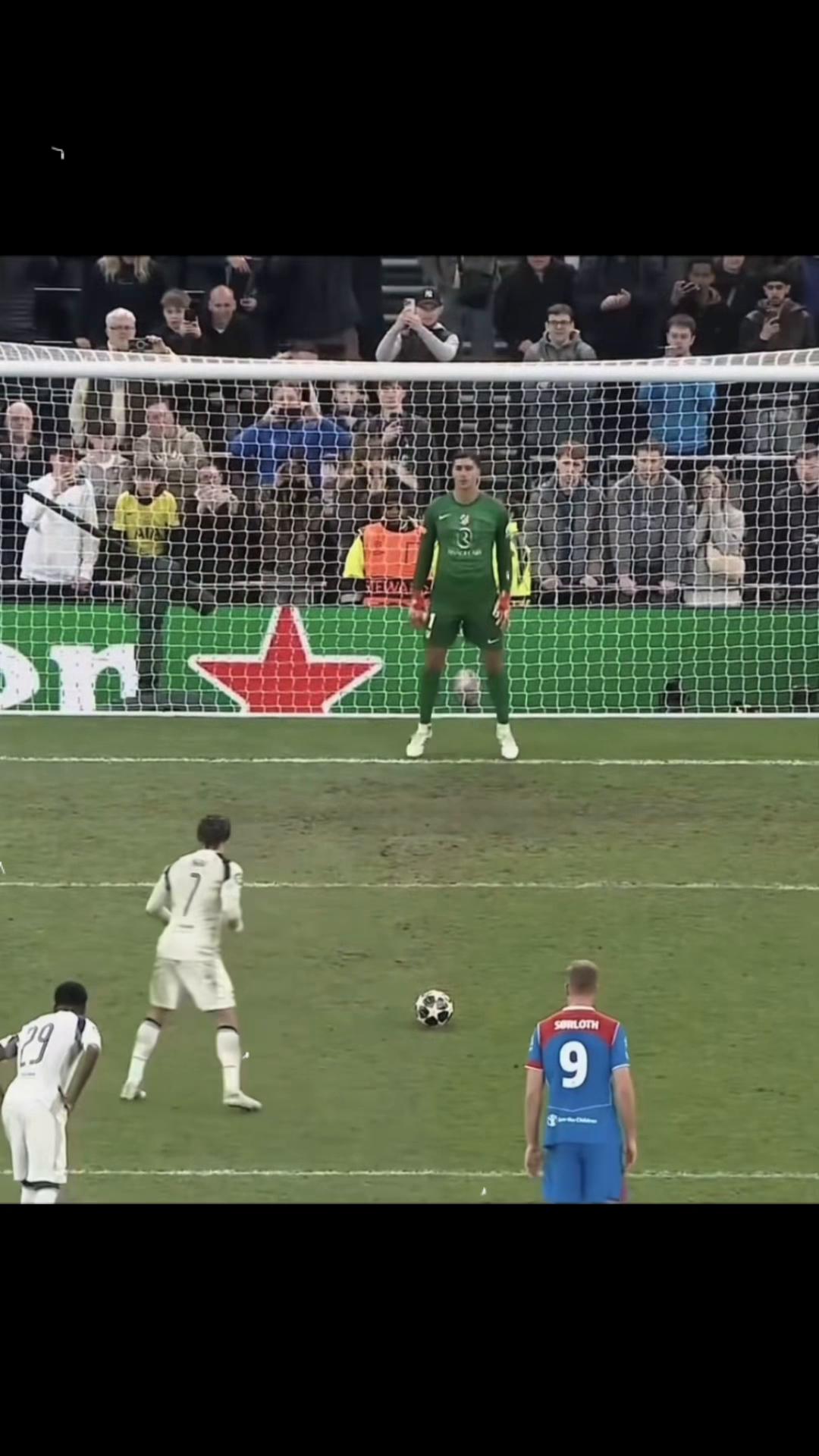@🤍alex->coys 🤍