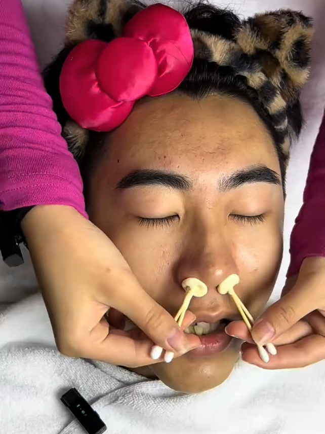 @ASMRwhispers