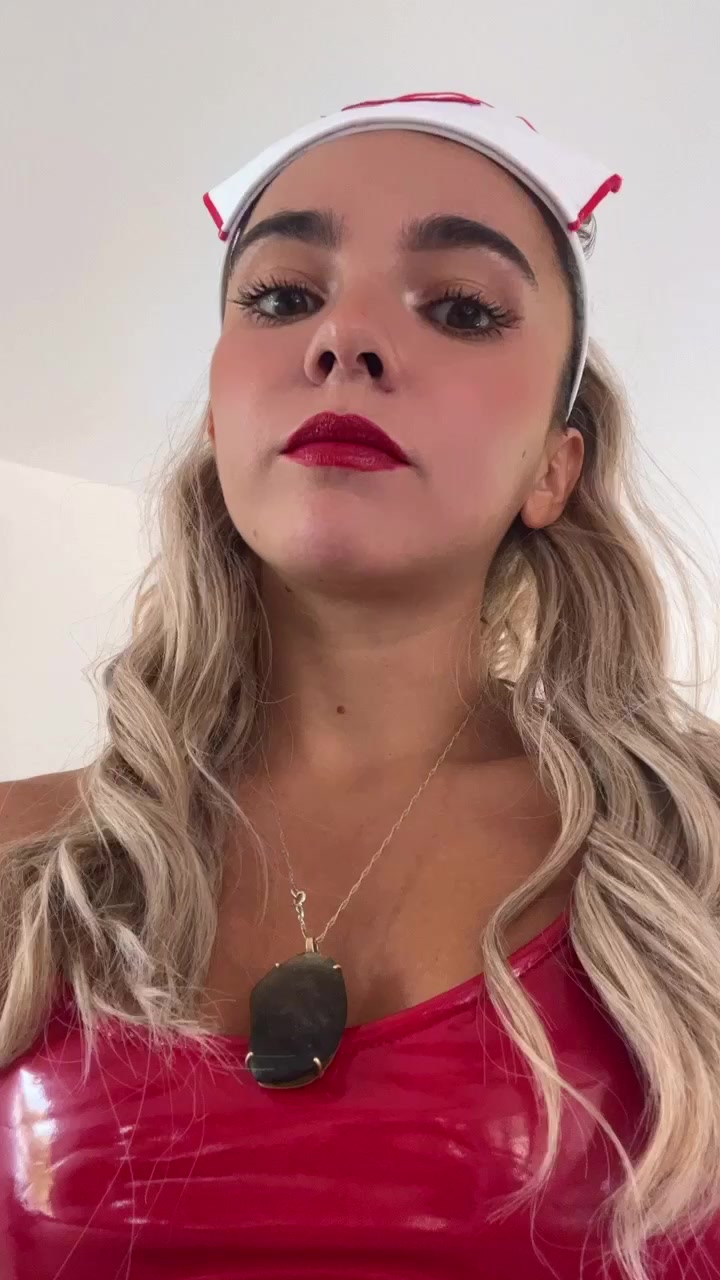 @MollySpoilme