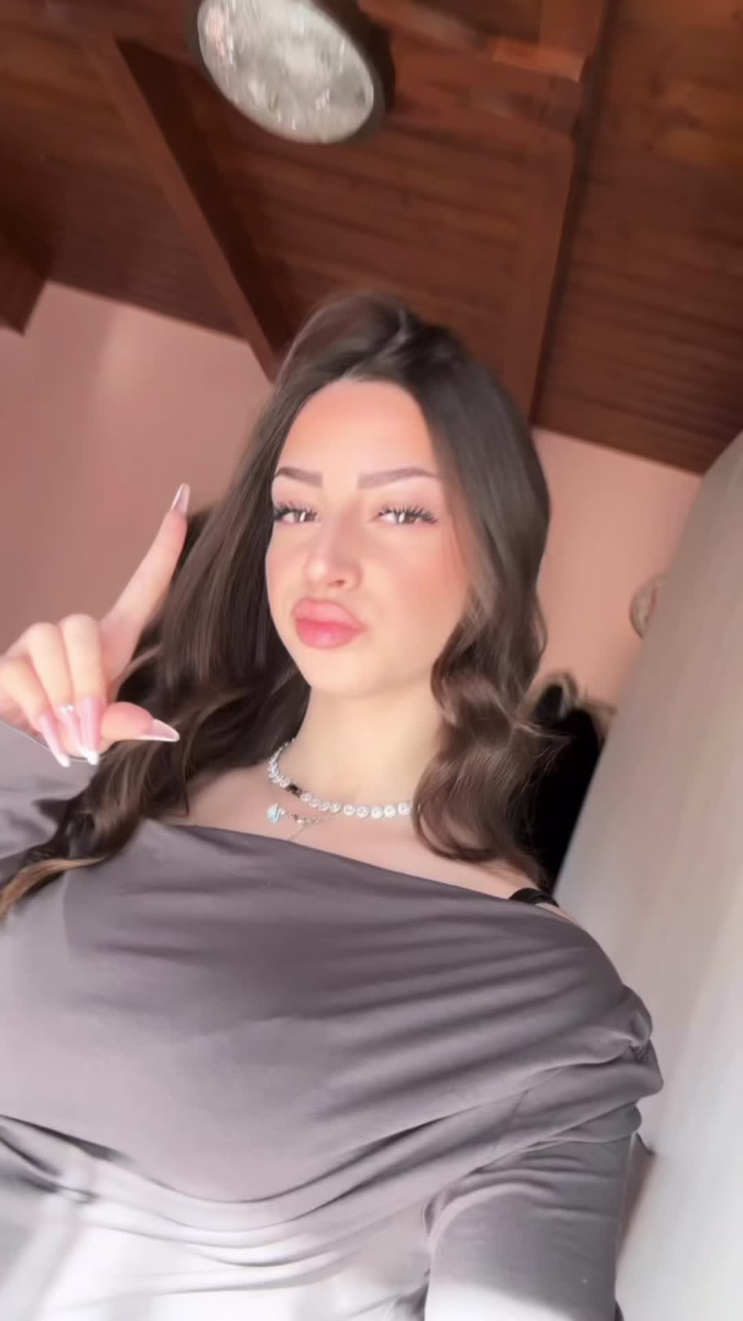 @𝑬𝑳𝑰𝑺𝑨