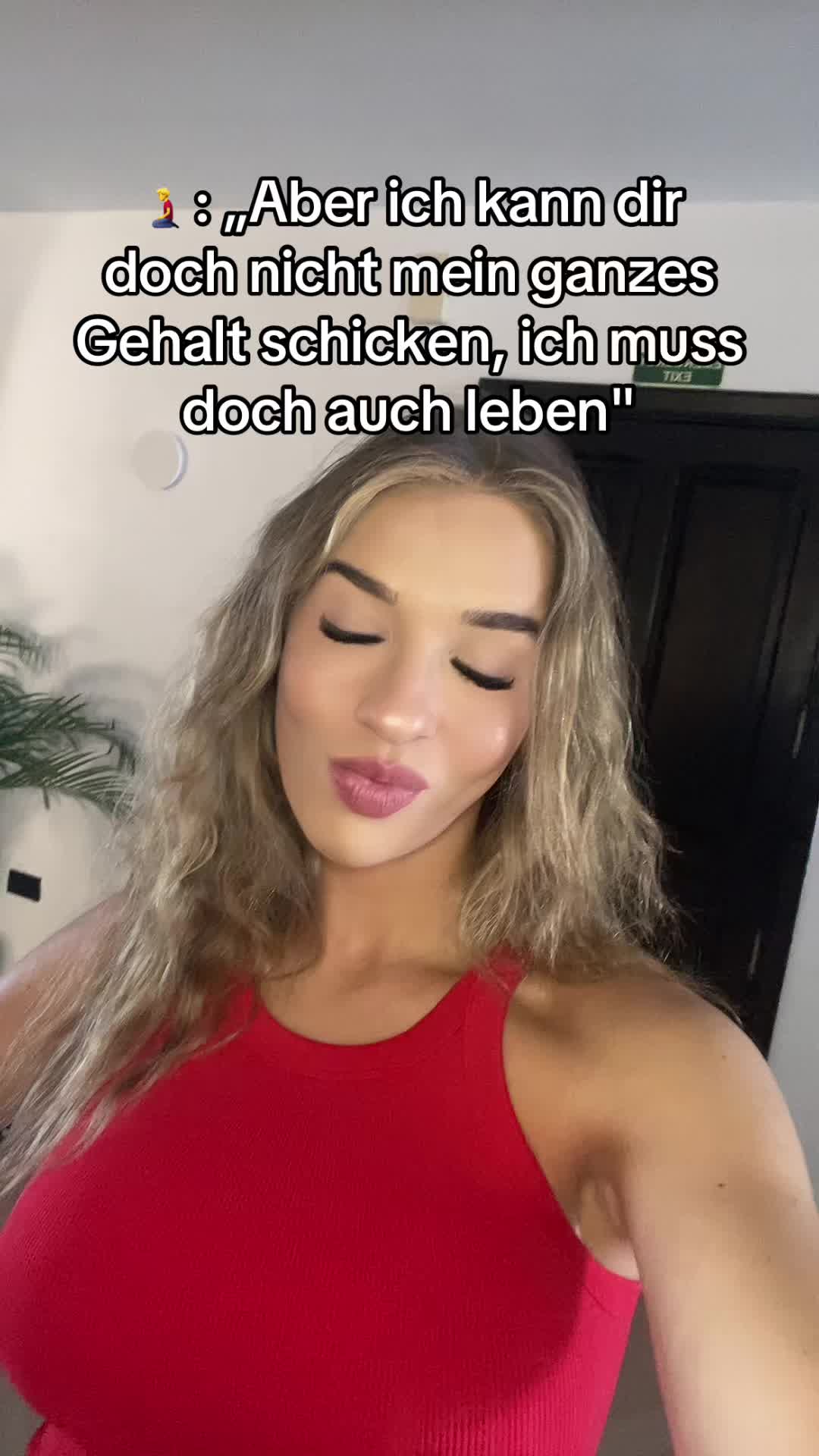 @LenaxMary