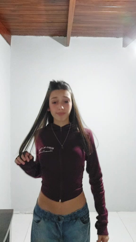 @𝑣𝑎𝑙𝑒𝑛𝑡𝑖𝑛𝑎