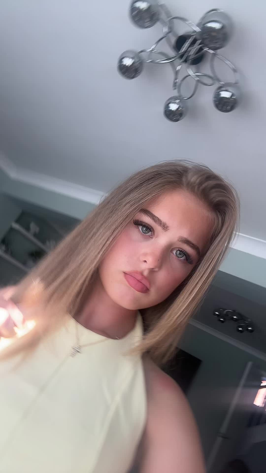 @𝐑𝐨𝐱𝐲🤍🪩