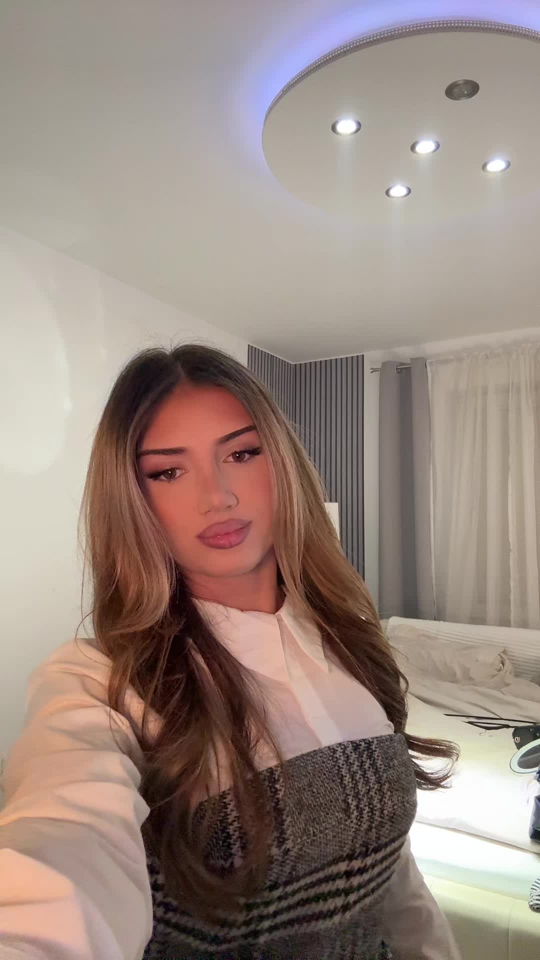 @Anesa