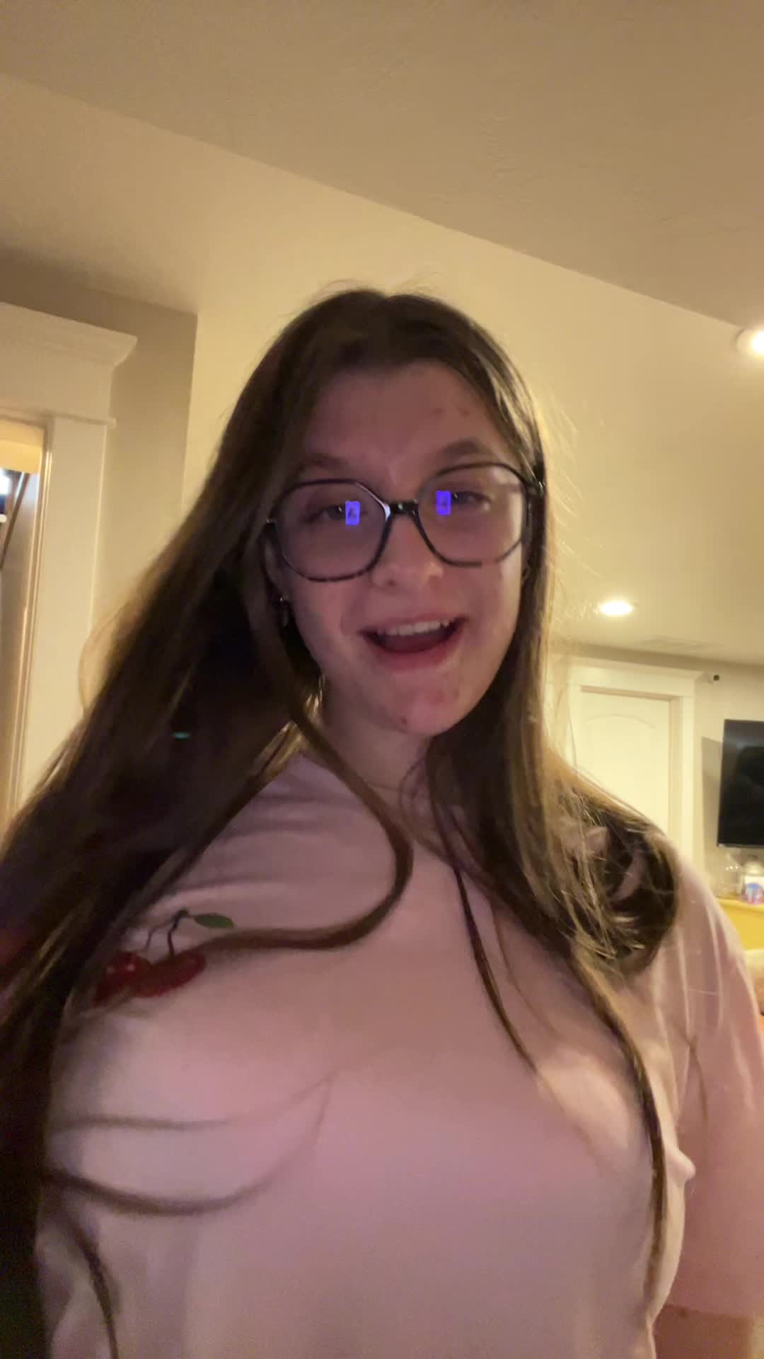 @Ava