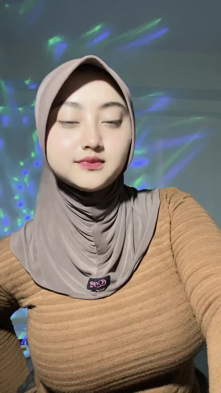 @Yang seger seger🥵😛💦