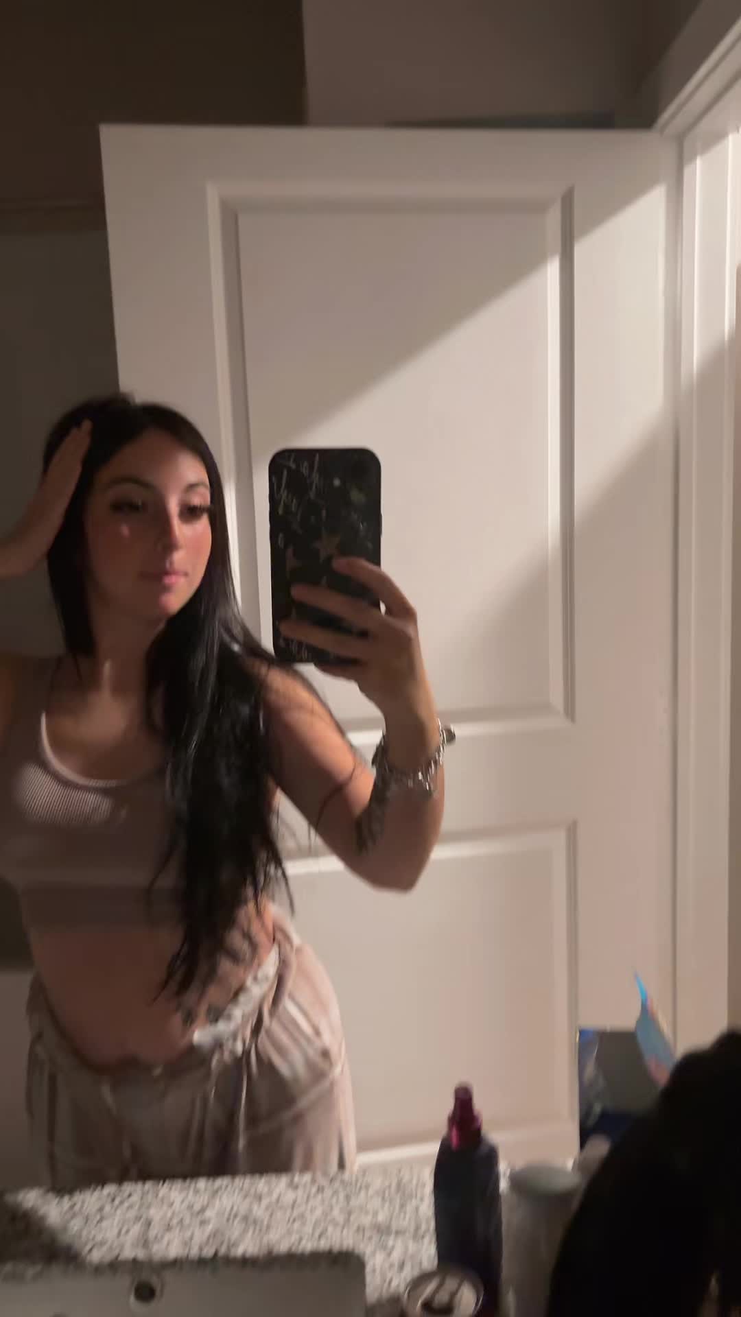 @layspam22