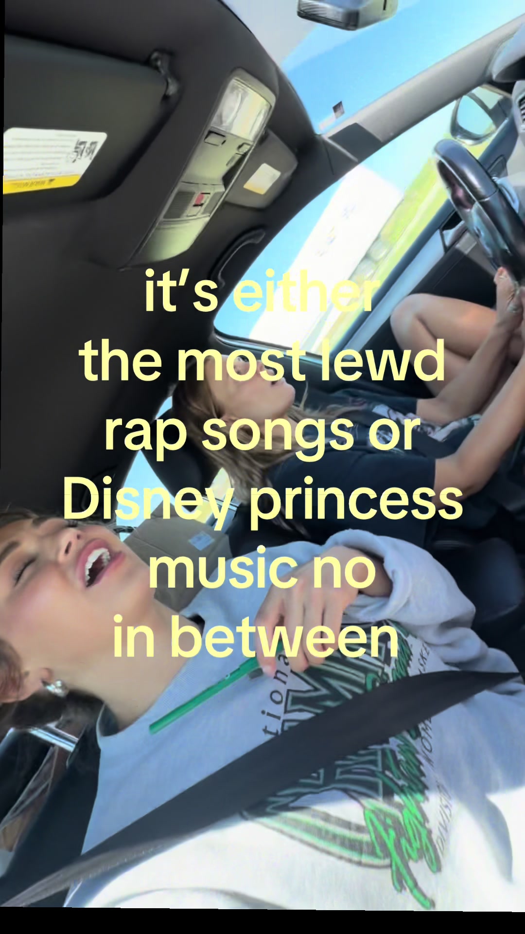 @sophia🪽