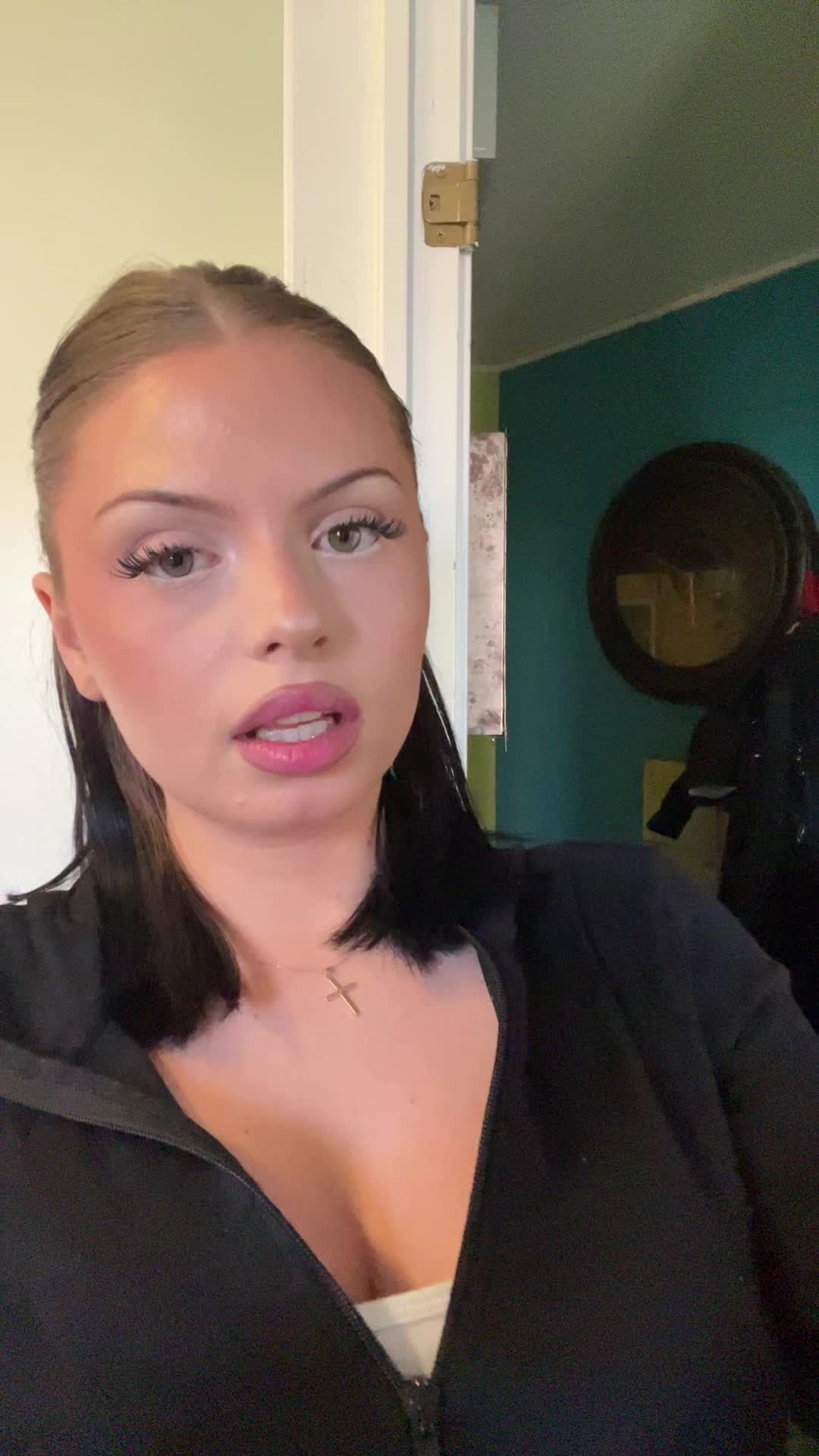 @yeyeee