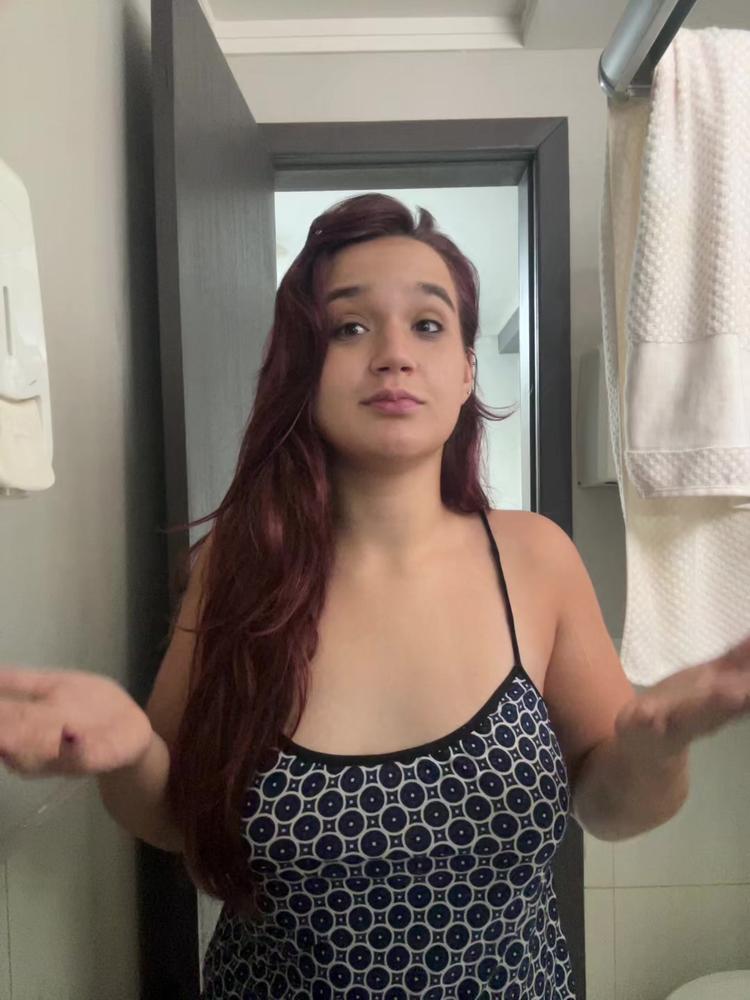 @moni