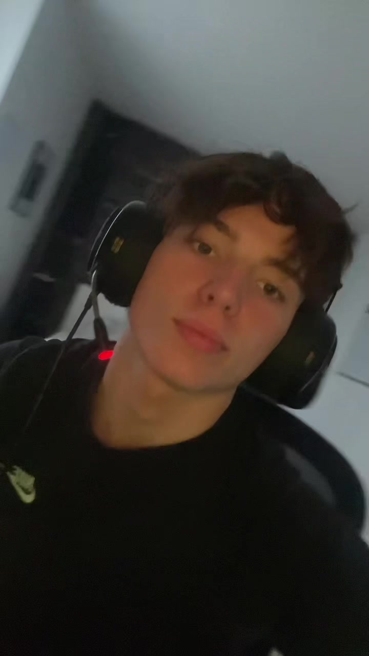 @Ice 🧊