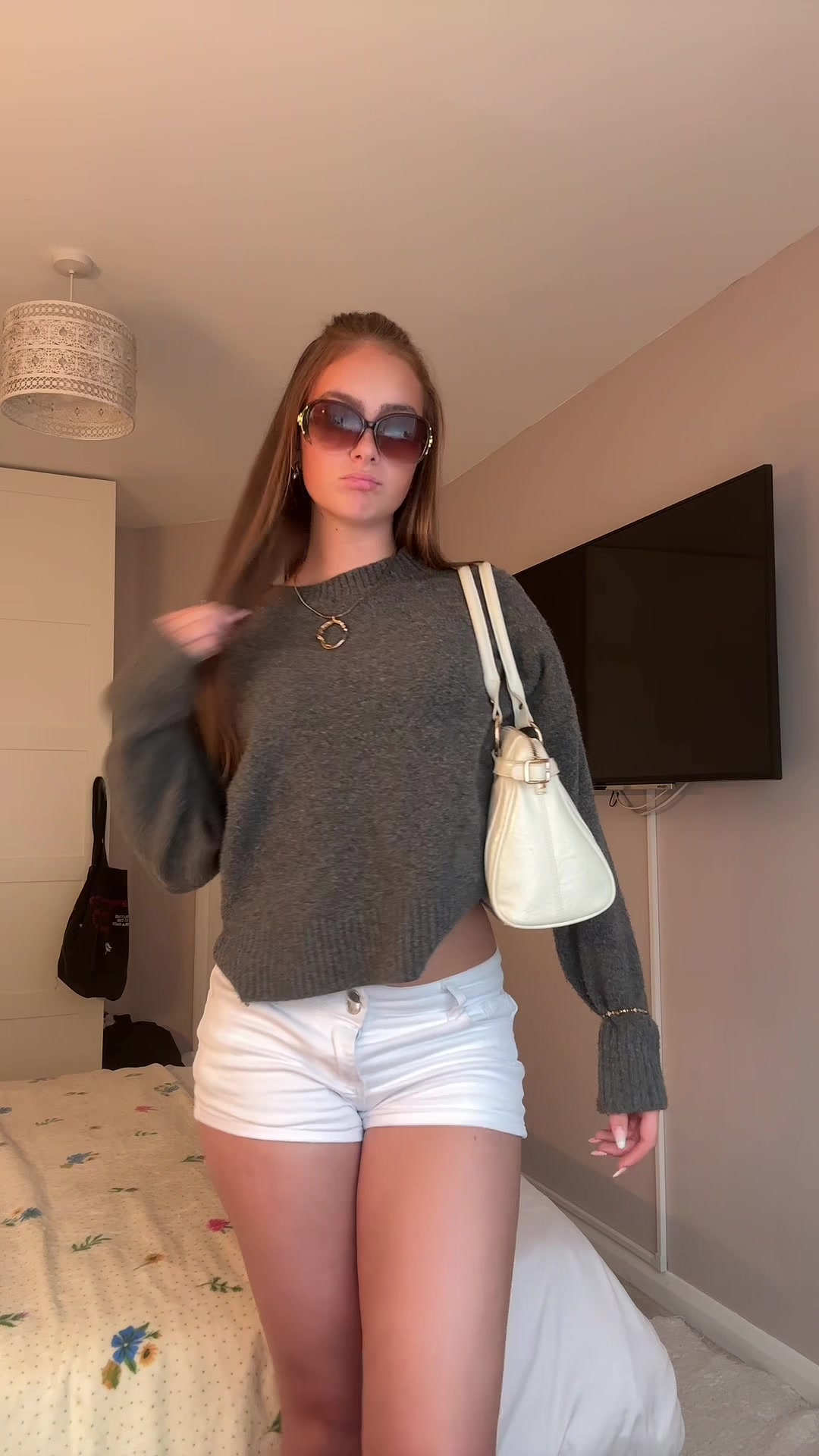 @lily