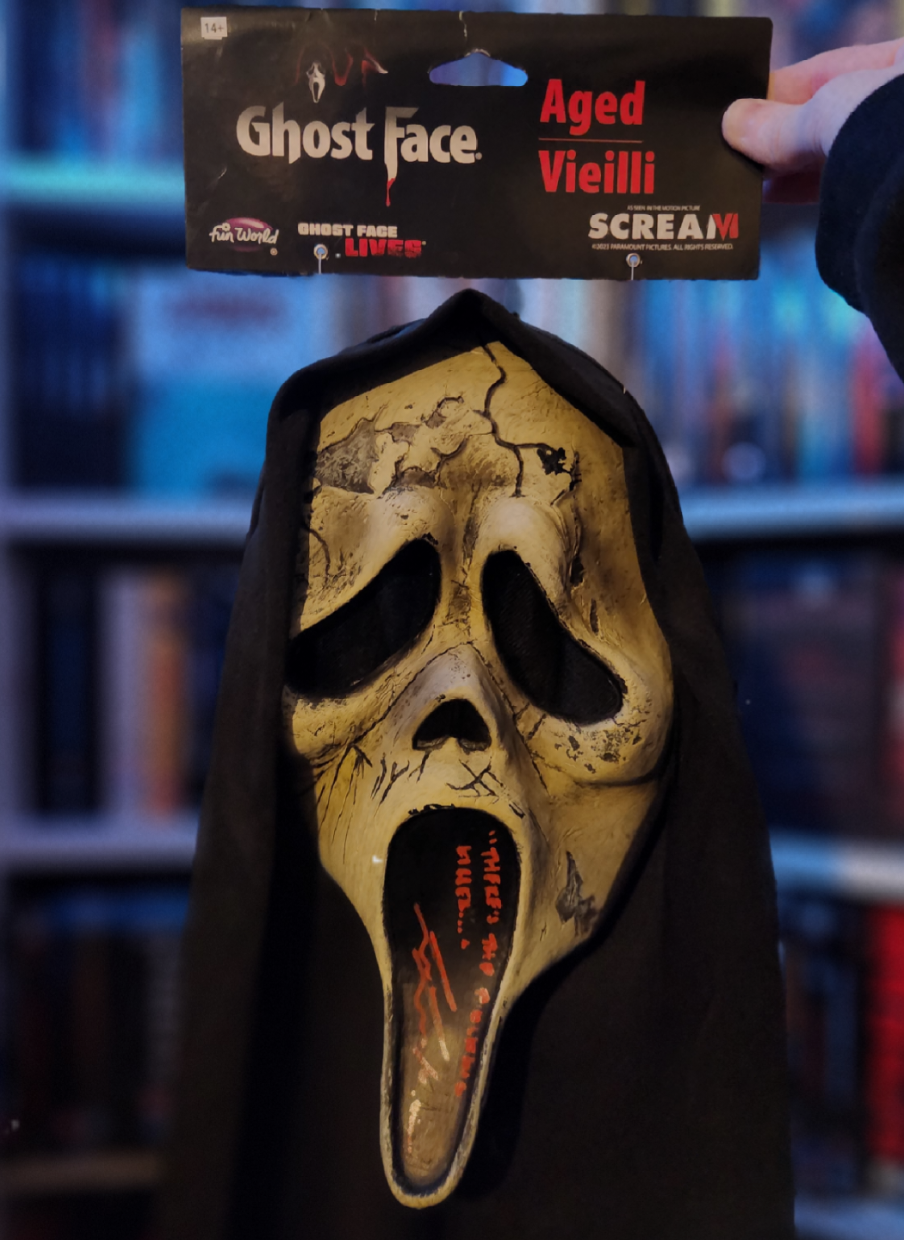 @horrorMad_collector