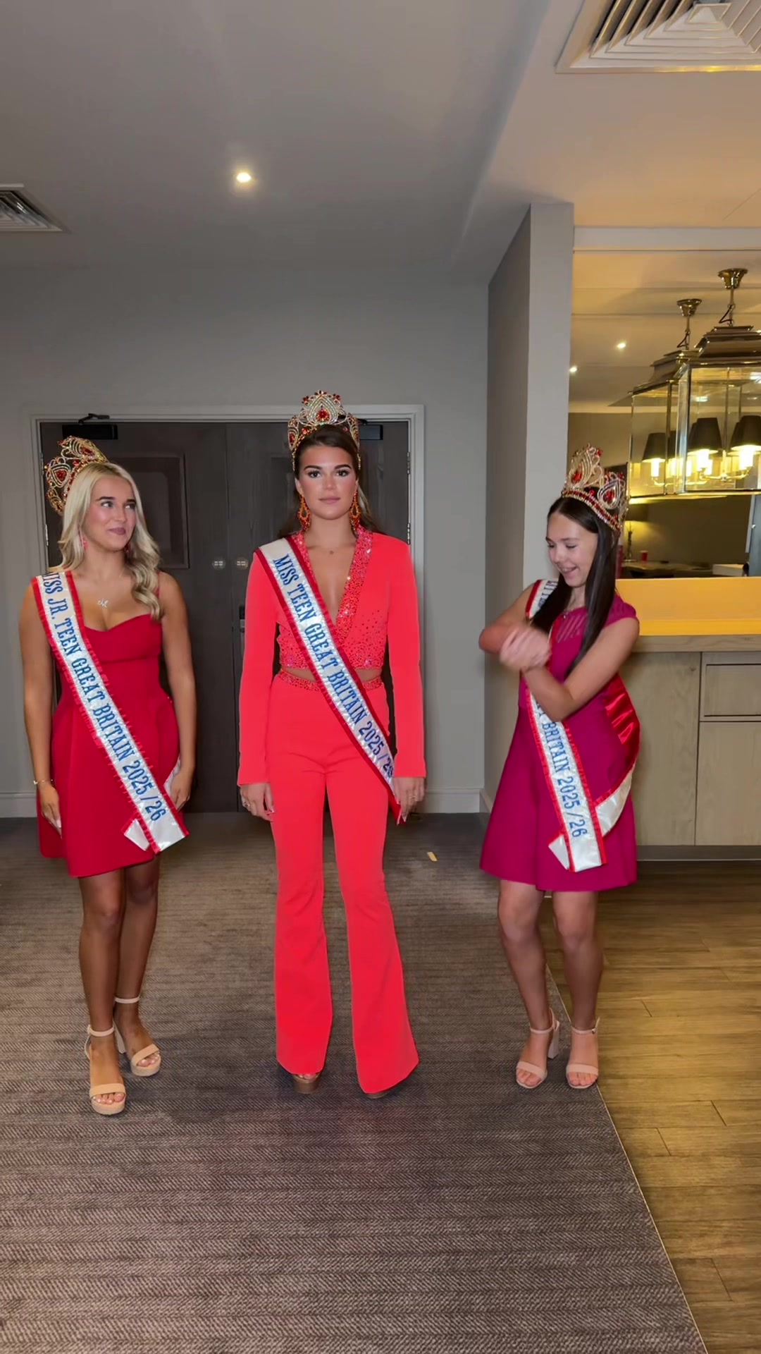 @Pageant Girl UK