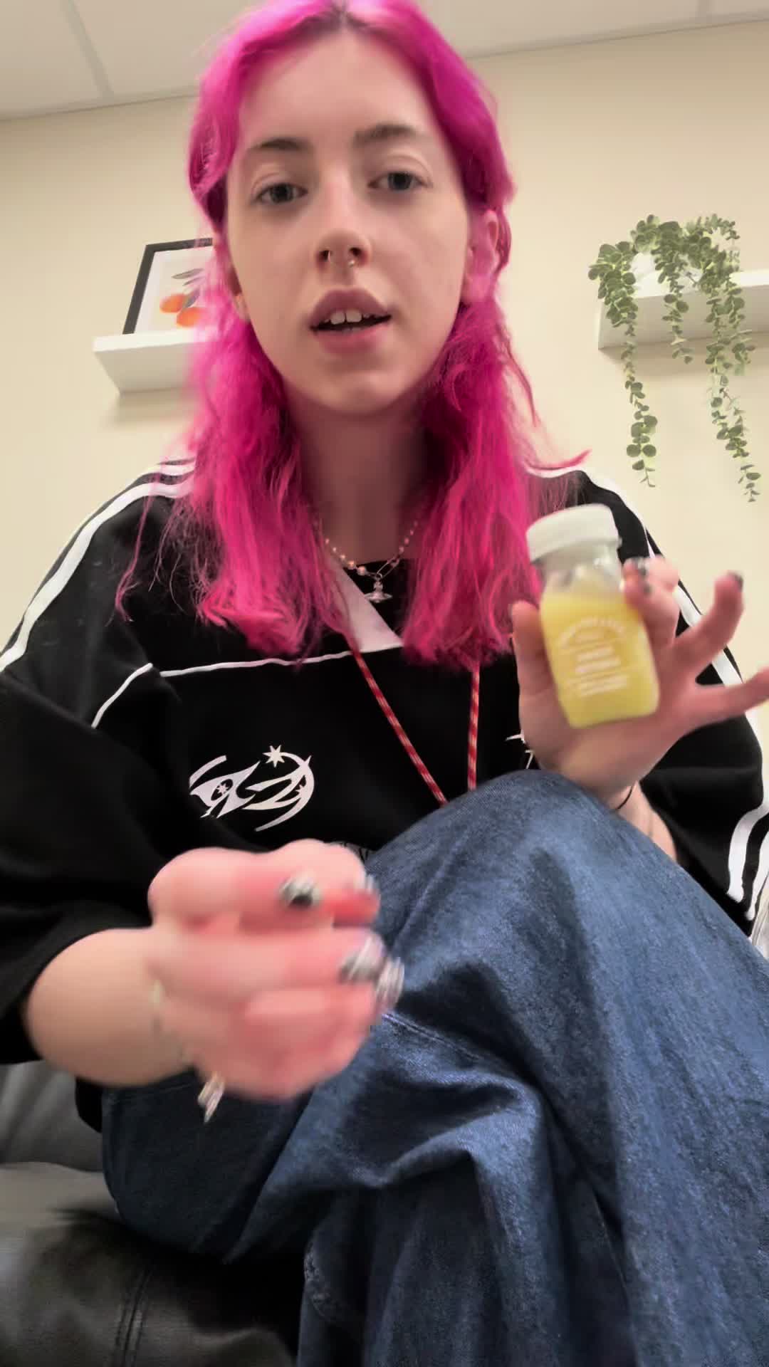 @Lucy ♪‧₊˚