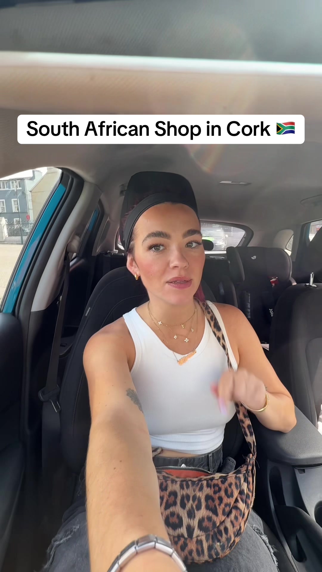 @MiriamMullins_