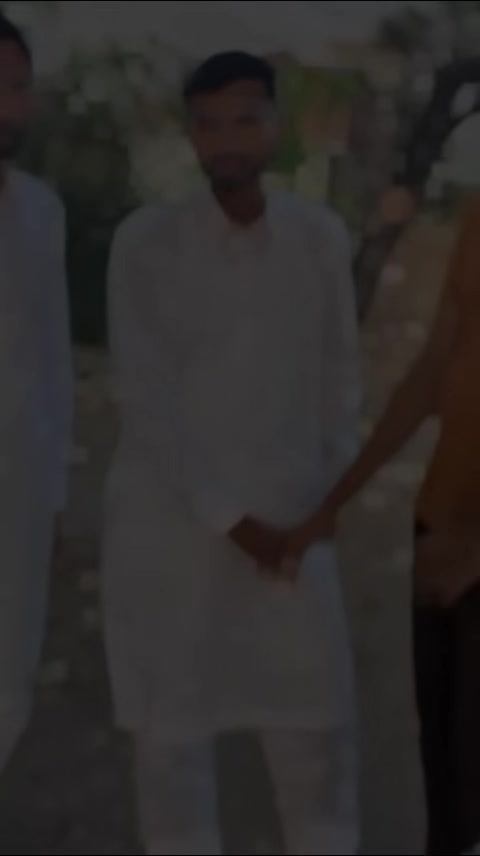 @Ch_Farhanmehar