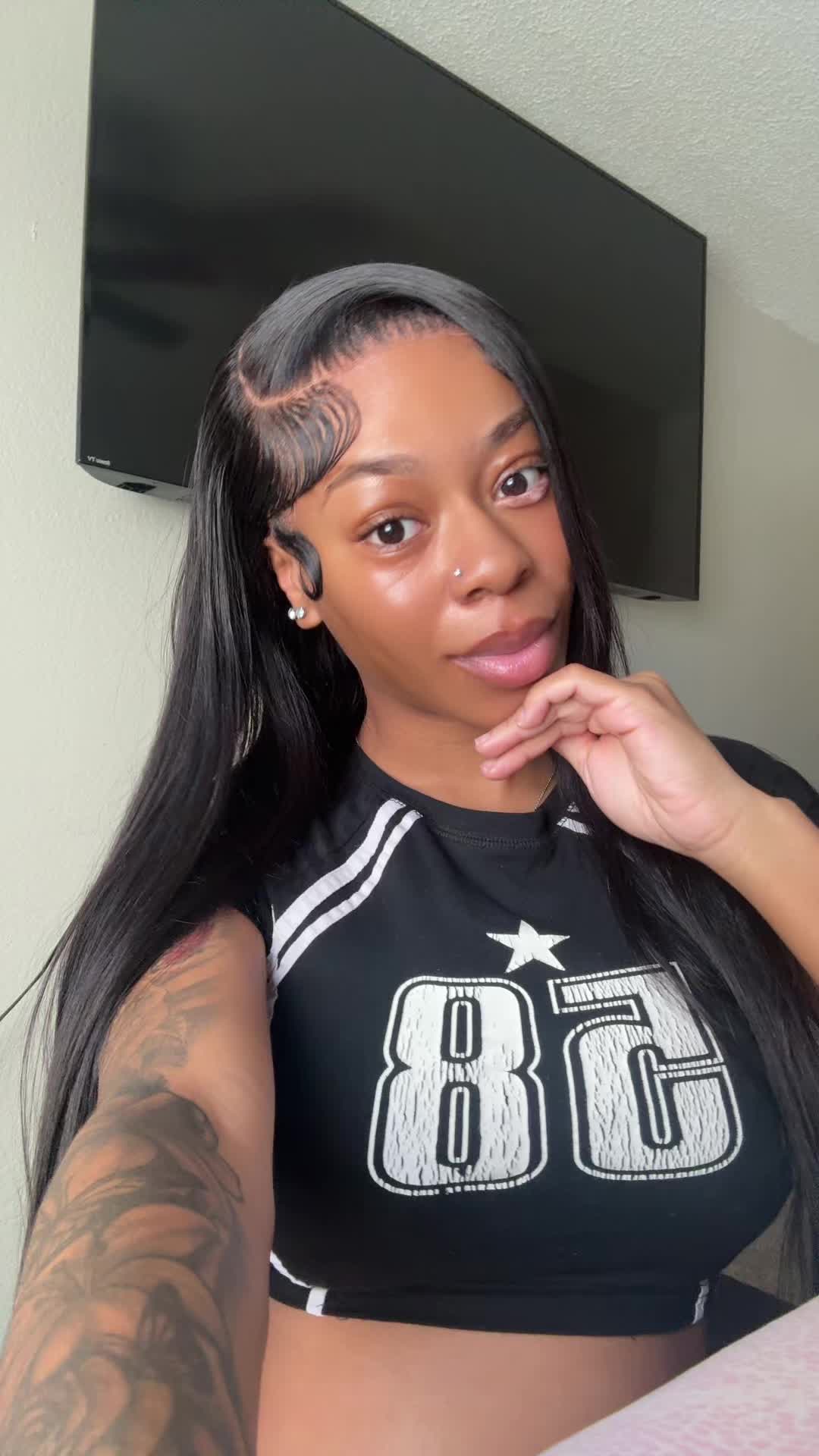 @itz.theresaa