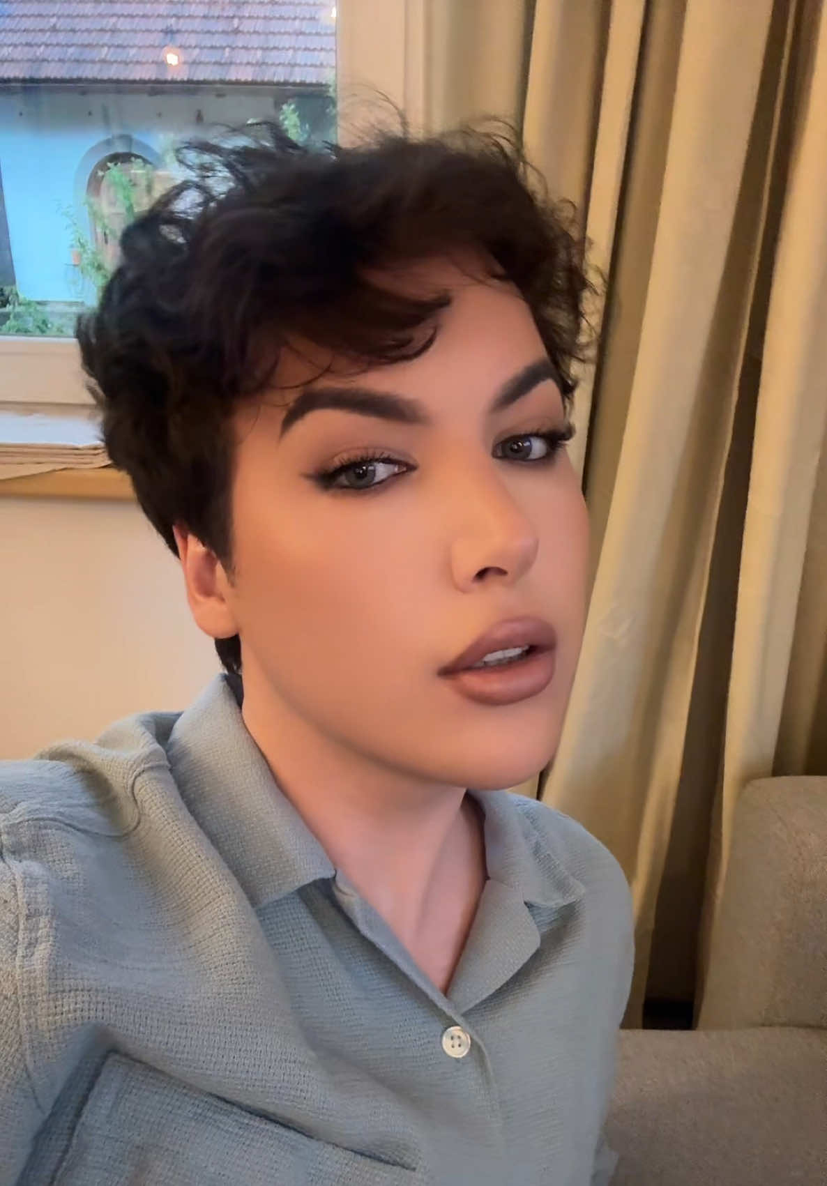 @felixfoxbeauty