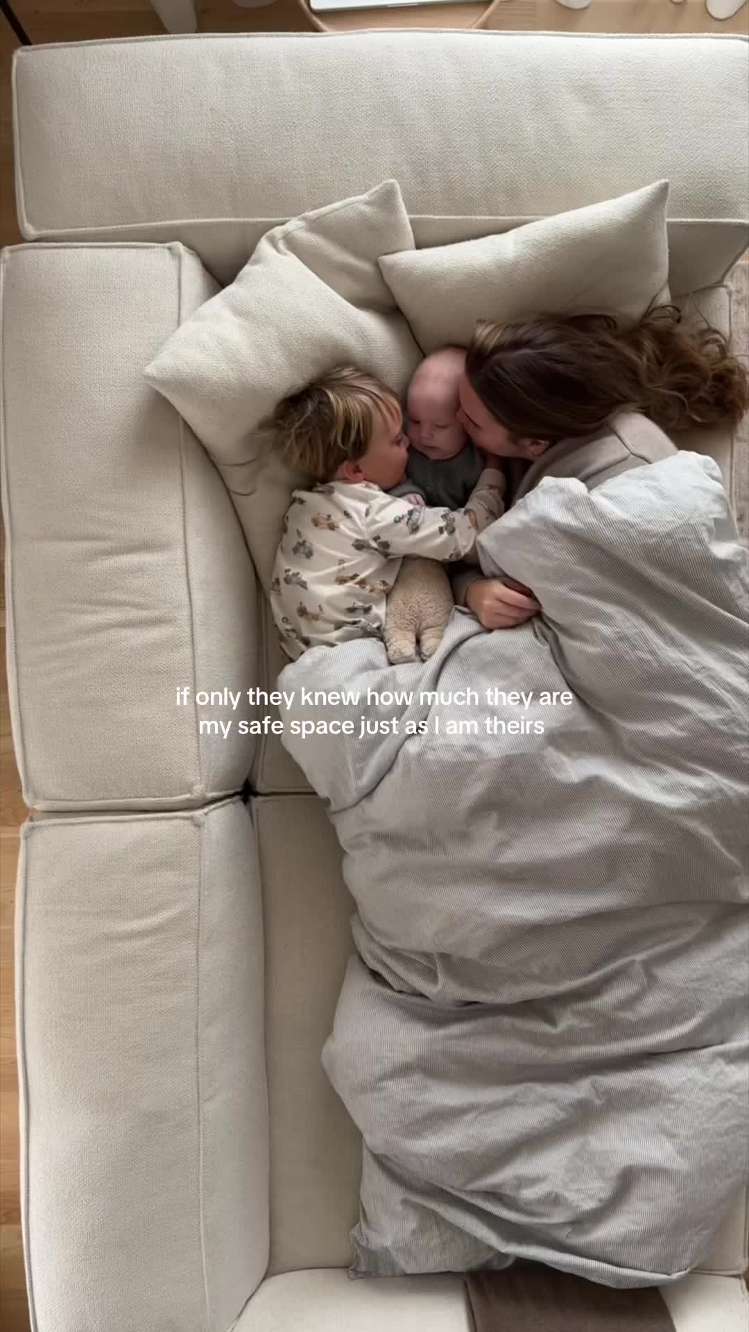 @an&iacute;ta mj&ouml;ll