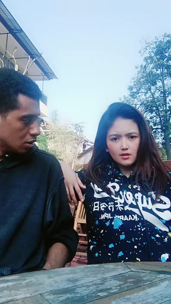 @Dee Lesmana