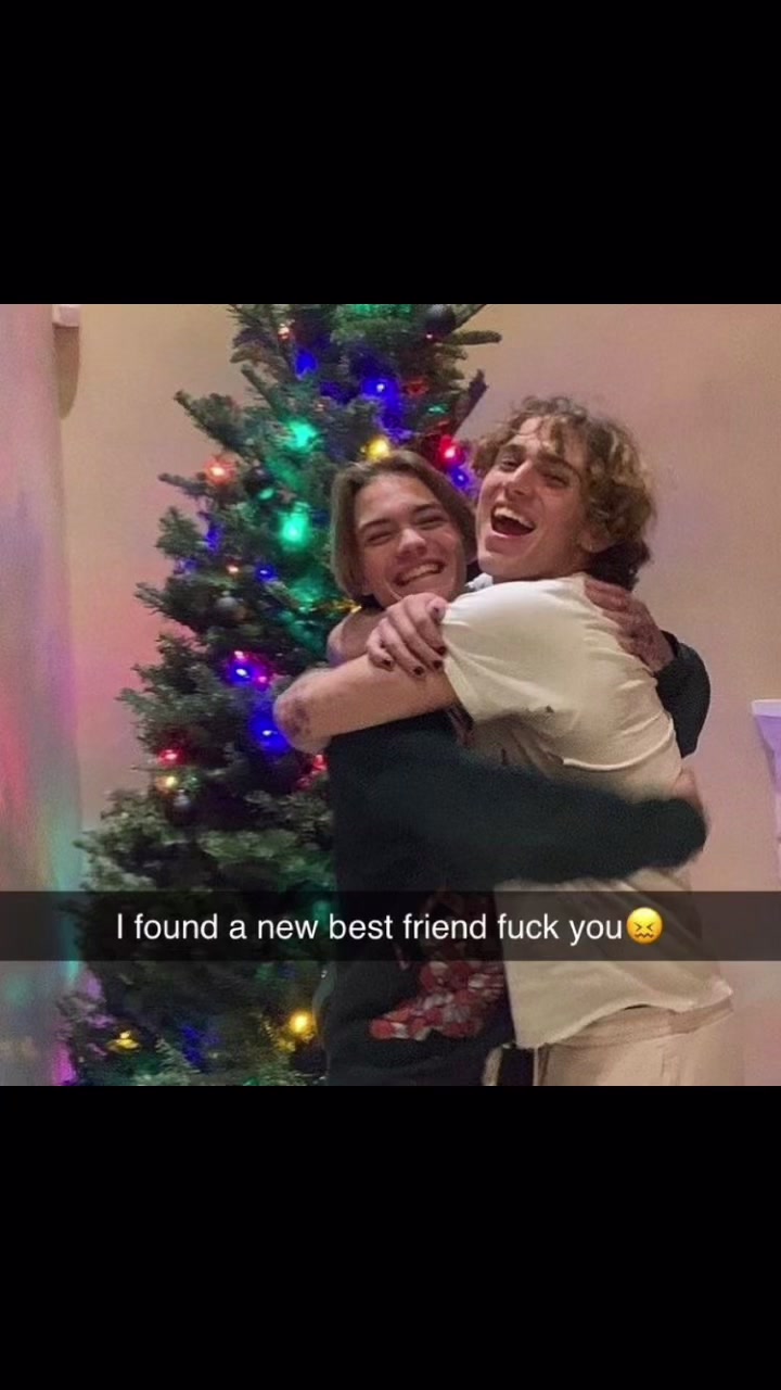 @nicole