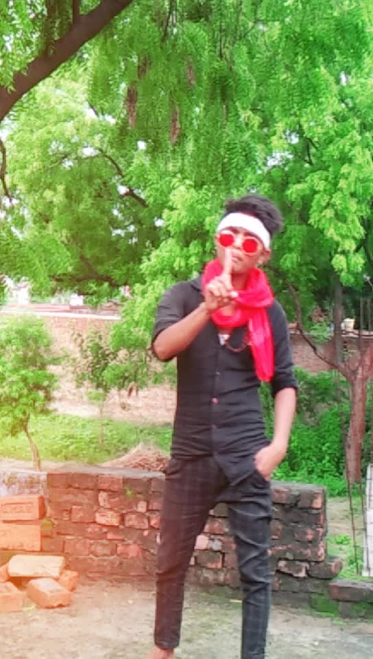 @Bhojpuriya 👑 King 1
