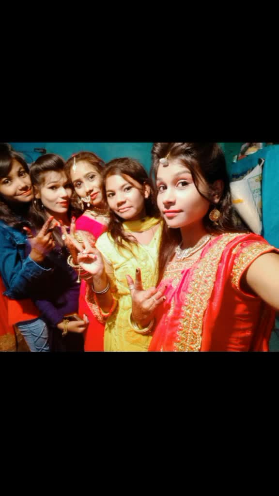 @khushi lodhi
