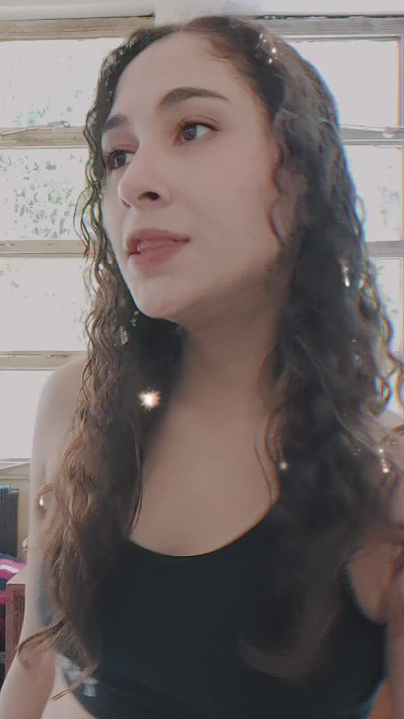 @Mariana España