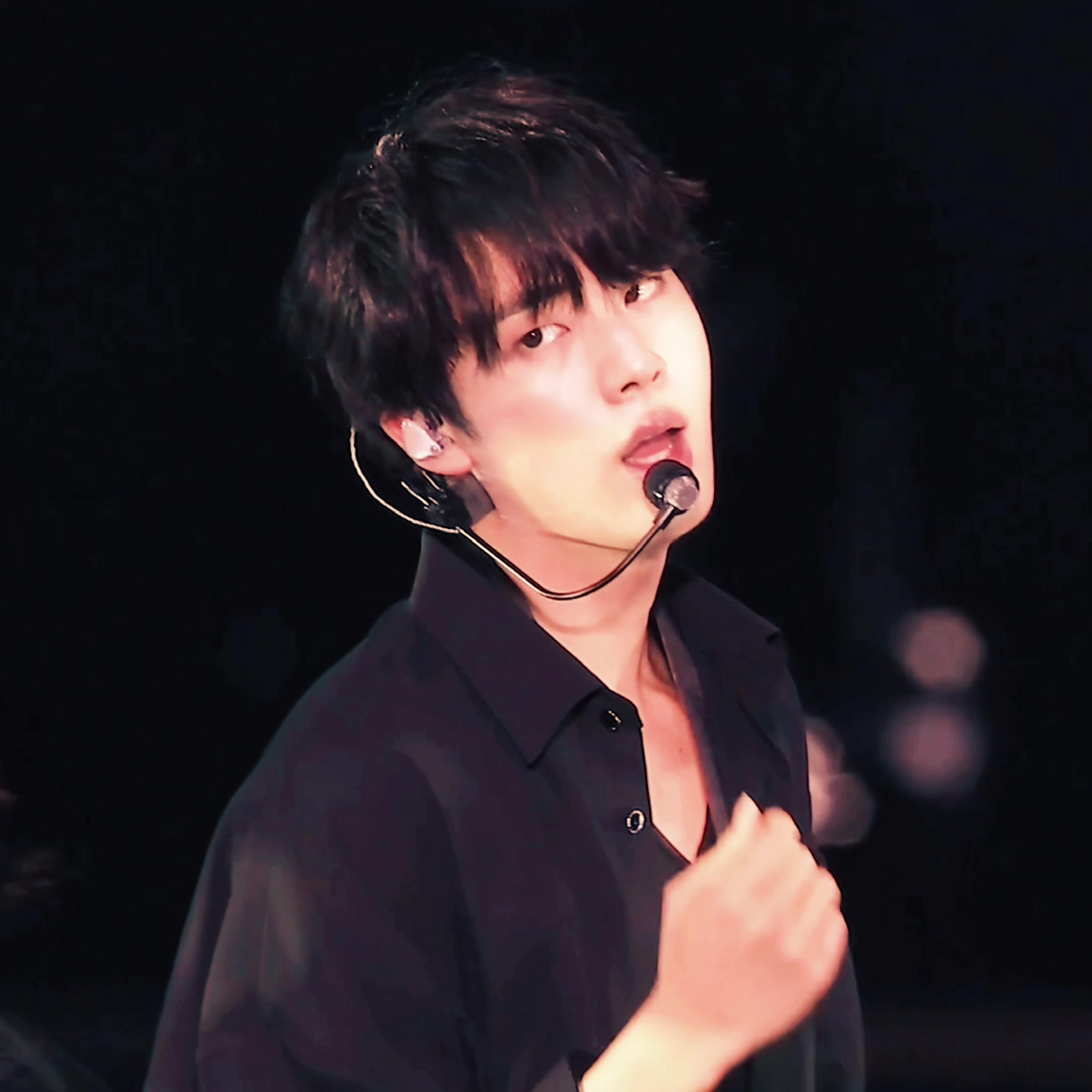 @ash⁷ is seeing BTS