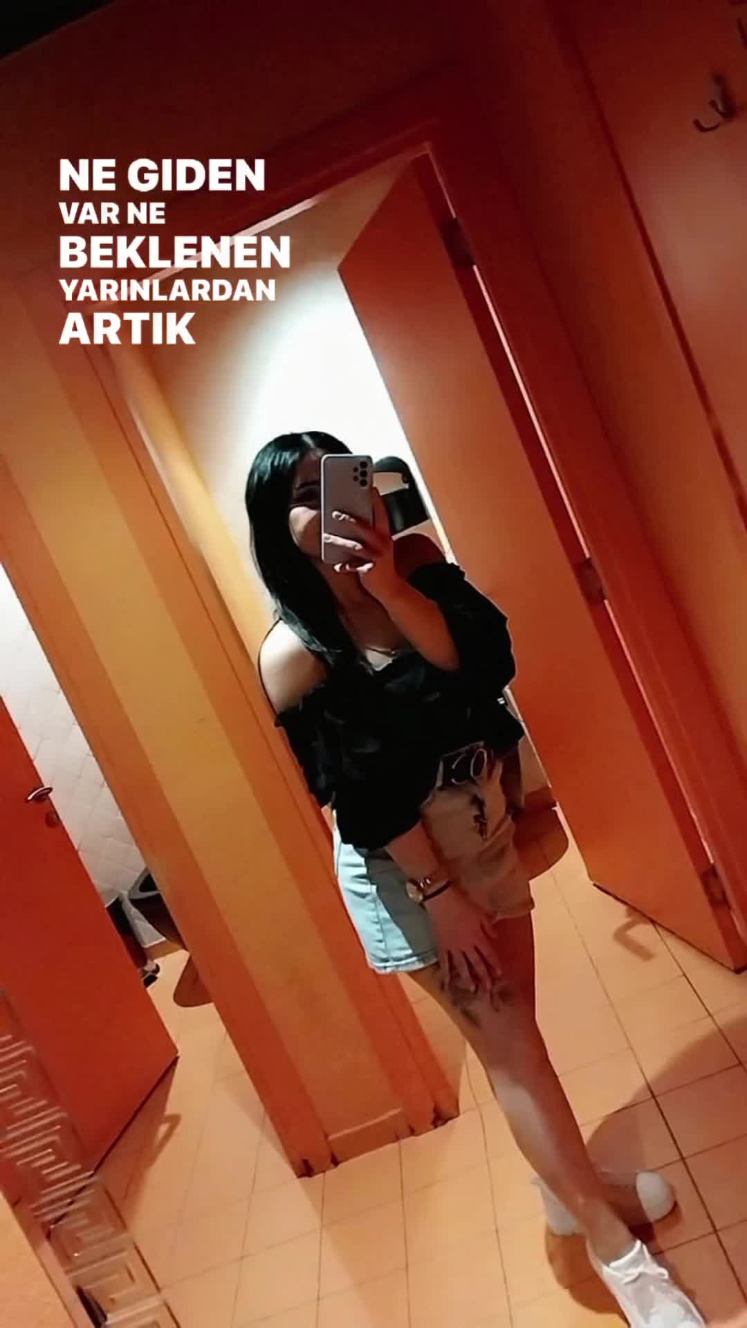@G&ouml;zde Demir