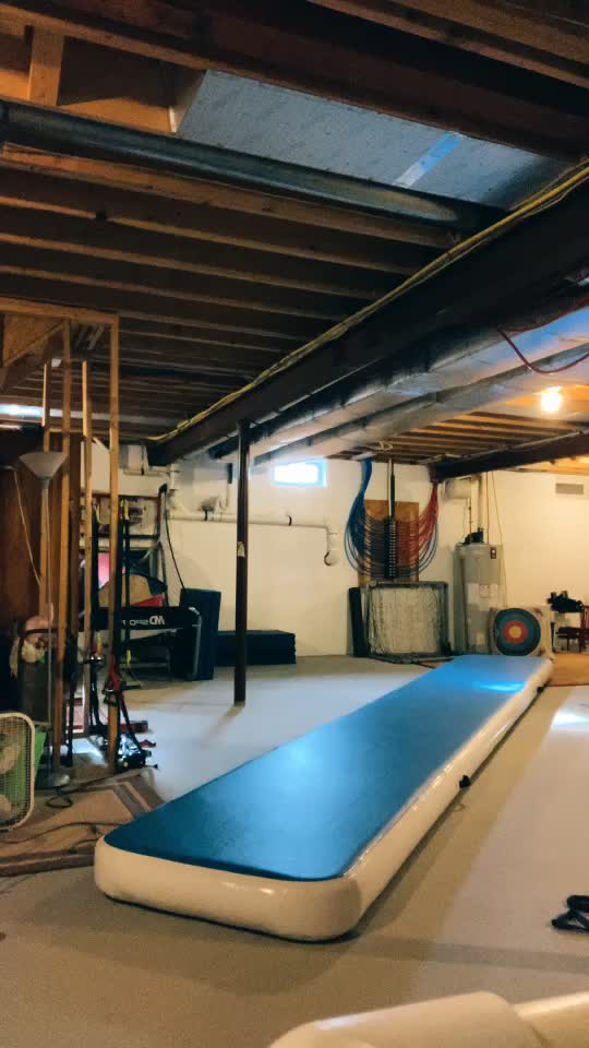 @Gymnast